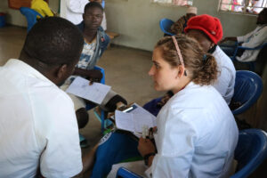Stephanie Graefe treats patients in Malawi